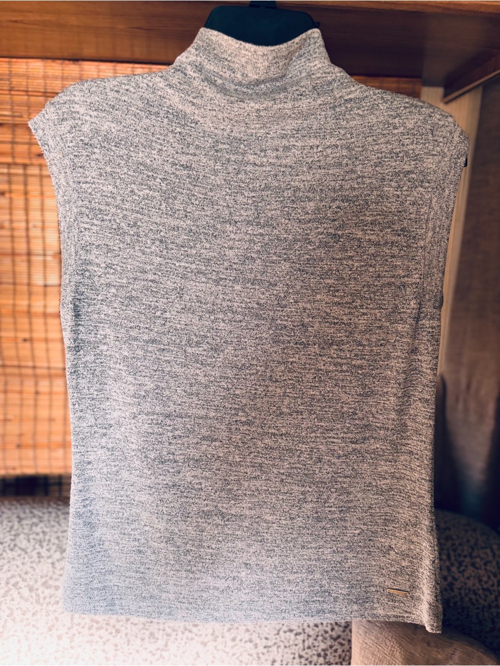 Tahari Light Gray Sleeveless Turtleneck Knit Top NWOT